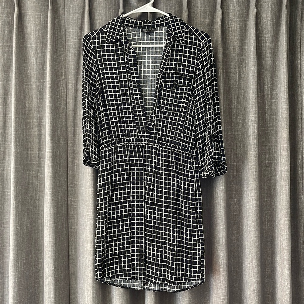 Topshop size 4 knee length dress.